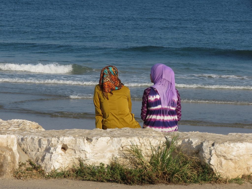 woman, seaside, arabic-436753.jpg